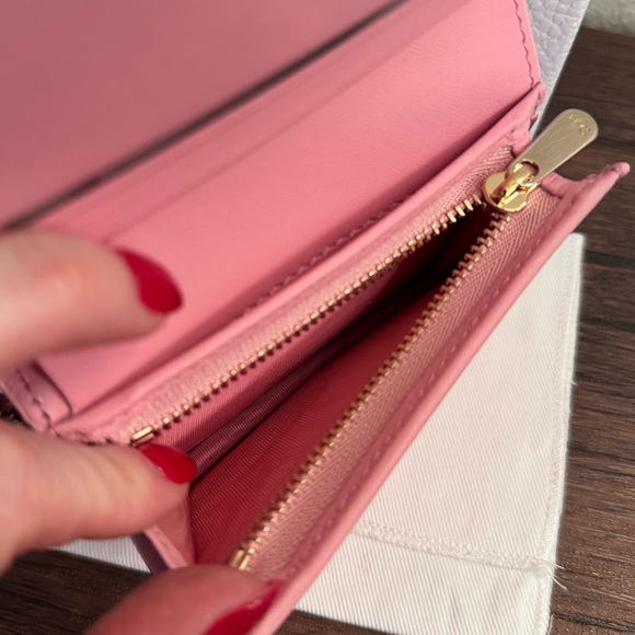 NEW DIOR Lady Dior Cannage Lambskin Leather Medium Compact Wallet in Pink - Picture 7 of 9